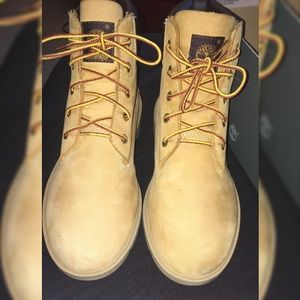 Timberland 6in Classic Boot Wheat Naubuc